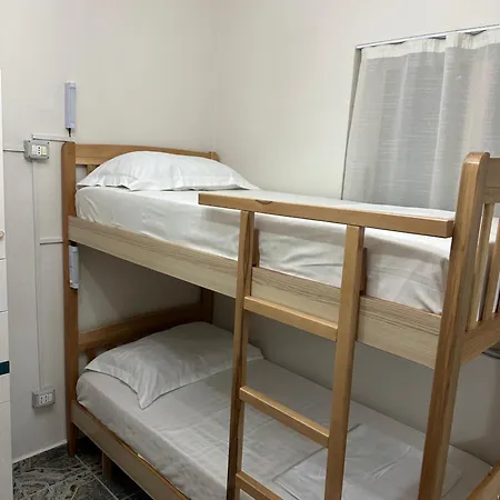 Lemon Breeze Hostel Tirana