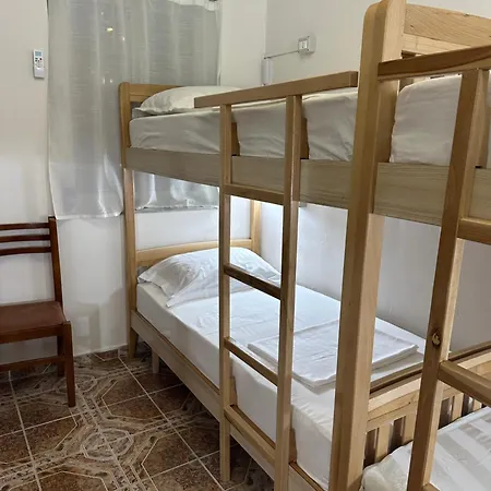 Lemon Breeze Hostel Tirana