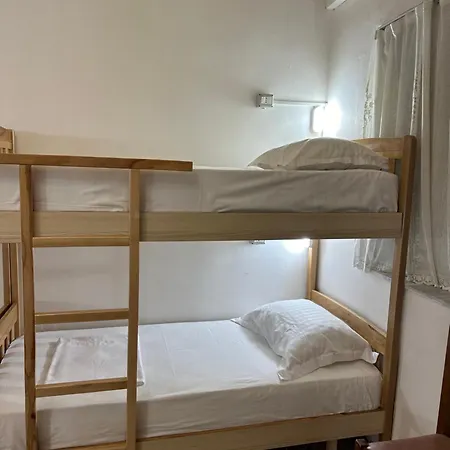 Lemon Breeze Hostel *