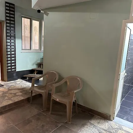 Hostel Lemon Breeze Tirana