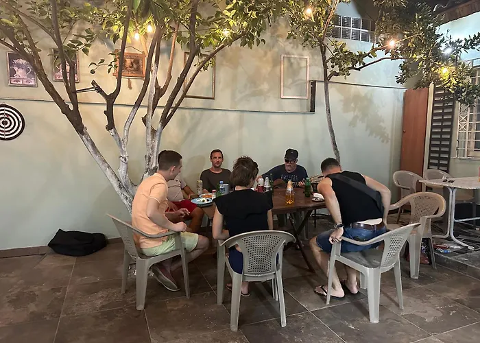 Lemon Breeze بيت شباب تيرانا