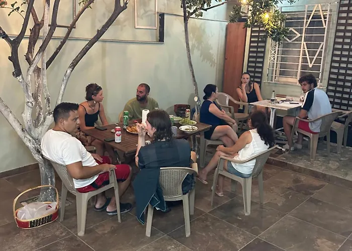 بيت شباب Lemon Breeze